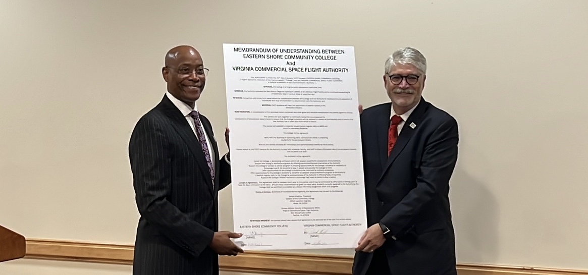 Virginia Space signs Memorandum of Understanding Ceremony with Eastern Shore Community College